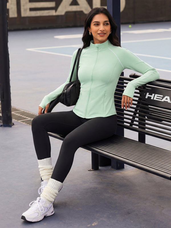 Soft and comfortable zip-up jacket