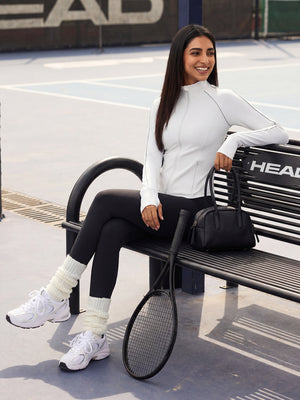 Soft and comfortable zip-up jacket