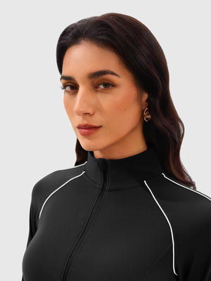 Soft and comfortable zip-up jacket